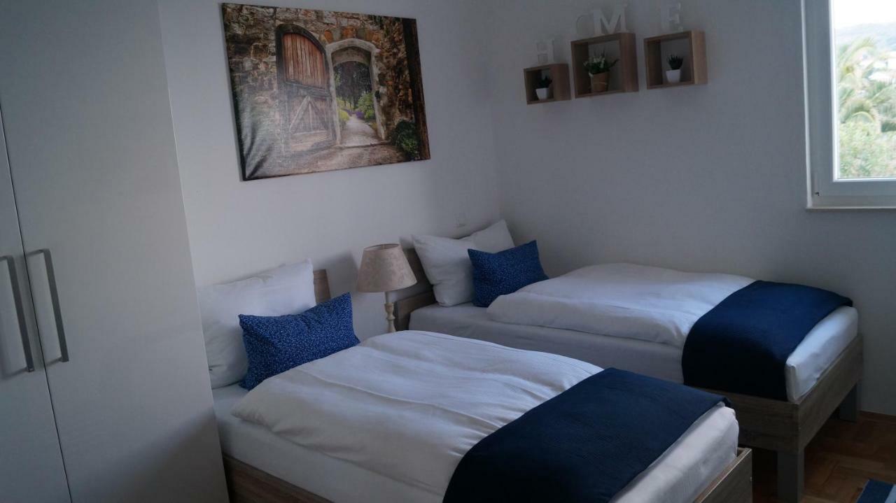 Schoenes Ferienhaus Direkt Am Meer Stomorska Εξωτερικό φωτογραφία