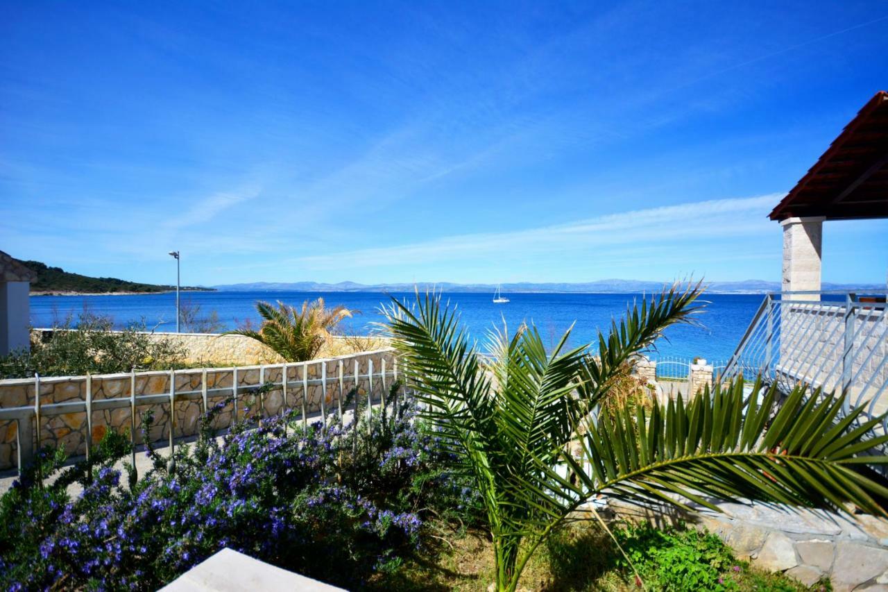 Schoenes Ferienhaus Direkt Am Meer Stomorska Εξωτερικό φωτογραφία